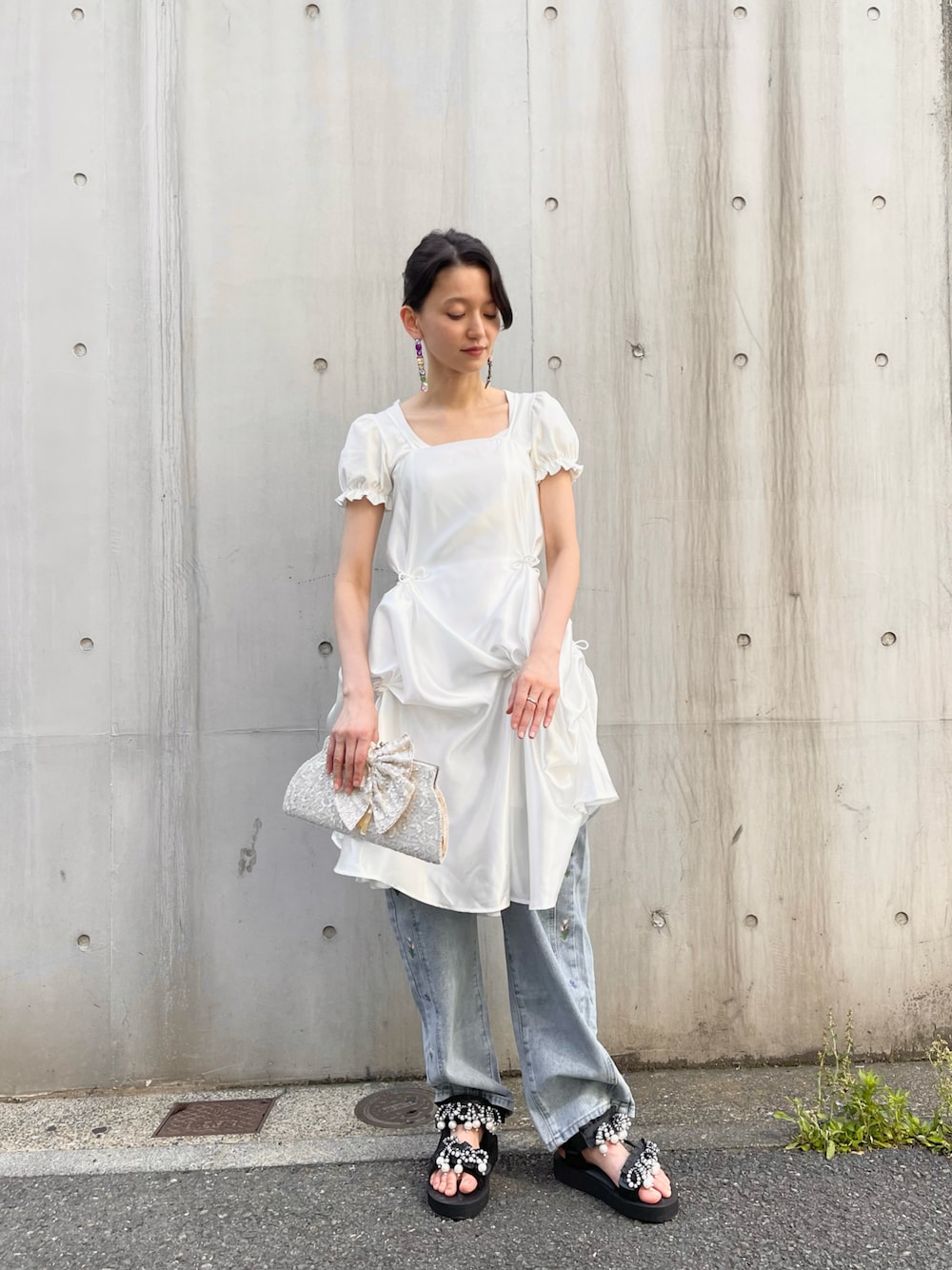 「LA POMMEのアイテム（サンダル、ブラック系）」を使った、lapommepetit_staffさん（レディース・160cm）の夏コーディネートの1枚目の写真