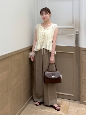 「アイテム（スラックス）」を使った、のあさん（レディース・150cm）の夏コーディネート