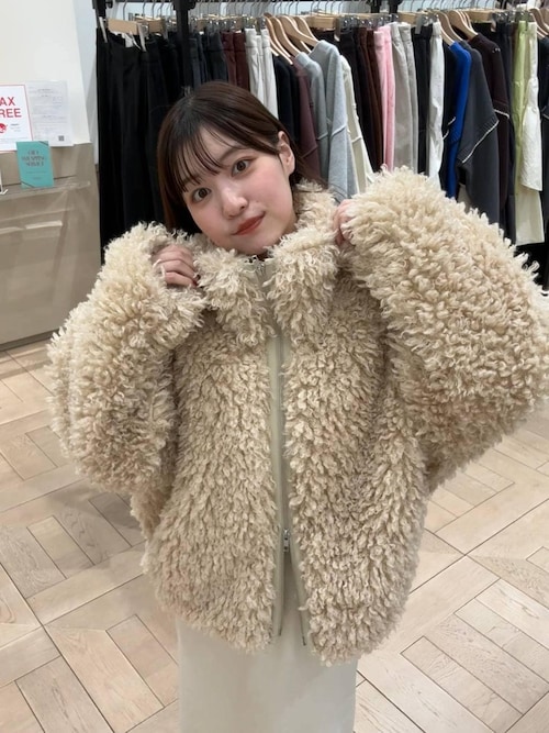 LOWRYS FARM マリエ富山のあさんのブルゾンを使ったコーディネート 