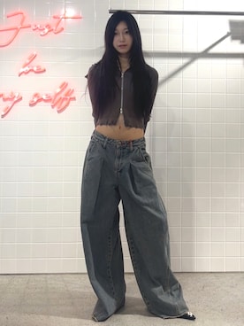 「jouetie（ジュエティ）のアイテム（デニムパンツ）」を使った、HIKARUさん（レディース・163cm）の秋コーディネート