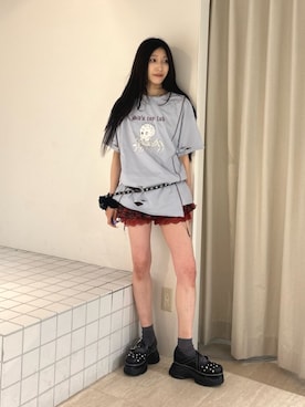「jouetie（ジュエティ）のスニーカーソールスタッズシューズ（サンダル、ブラック系）」を使った、HIKARUさん（レディース・163cm）の夏コーディネート