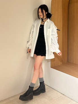 「jouetie（ジュエティ）のレースティアードミニスカート【セットアップ対応】（スカート、ブラック系）」を使った、HIKARUさん（レディース・163cm）の春コーディネート