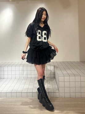 「jouetie（ジュエティ）のストレッチレースアップロングブーツ（ブーツ、ブラック系）」を使った、HIKARUさん（レディース・163cm）の春コーディネート