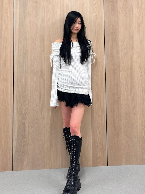 フレアスリーブオフショルトップス