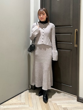 「NANO universe（ナノユニバース）のラメモールワイドリブ前後2WAYフレアスリーブニット(セットアップ可)（ニット/セーター、グレー系）」を使った、いけいさん（レディース・152cm）の冬コーディネート