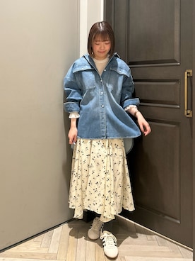 「Healthy denim（ヘルシーデニム）のHealthy DENIM/別注 Almond Mid Used（シャツ/ブラウス、ブルー系）」を使った、いけいさん（レディース・152cm）の春コーディネート