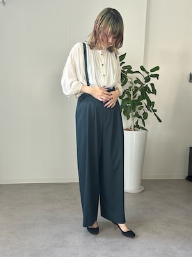 「troisのアイテム（オールインワン・サロペット）」を使った、trois  officialさん（レディース・163cm）の秋コーディネート