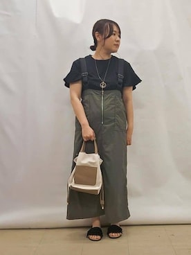 「DRESKIP（ドレスキップ）の【ひんやり/プチプラ】女性らしさ溢れる お袖シアーフリルトップス（Tシャツ/カットソー、ブラック系）」を使った、kanaさん（レディース・157cm）の夏コーディネート