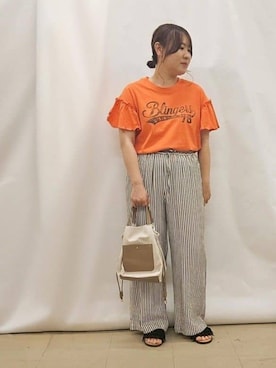 「Cutie Blonde（キューティーブロンド）の【洗える/S-LL】プリントアソート お袖フリルTシャツ（Tシャツ/カットソー、オレンジ系）」を使った、kanaさん（レディース・157cm）の夏コーディネート