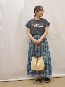 「Cutie Blonde（キューティーブロンド）の【S-LL/汗ジミ軽減/ひんやり/UVカット】フリルTシャツ（Tシャツ/カットソー、グレー系）」を使った、kanaさん（レディース・157cm）の夏コーディネート