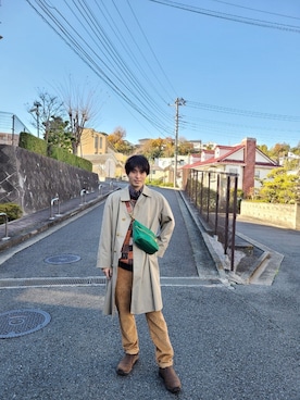 「コーデュロイパンツ」｜「アイテム（トレンチコート）」を使った、kojiriさん（メンズ・174cm）の冬コーディネート