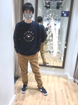 「TOMMY HILFIGER（トミーヒルフィガー）のアイテム（スウェット）」を使った、kojiriさん（メンズ・174cm）の冬コーディネート