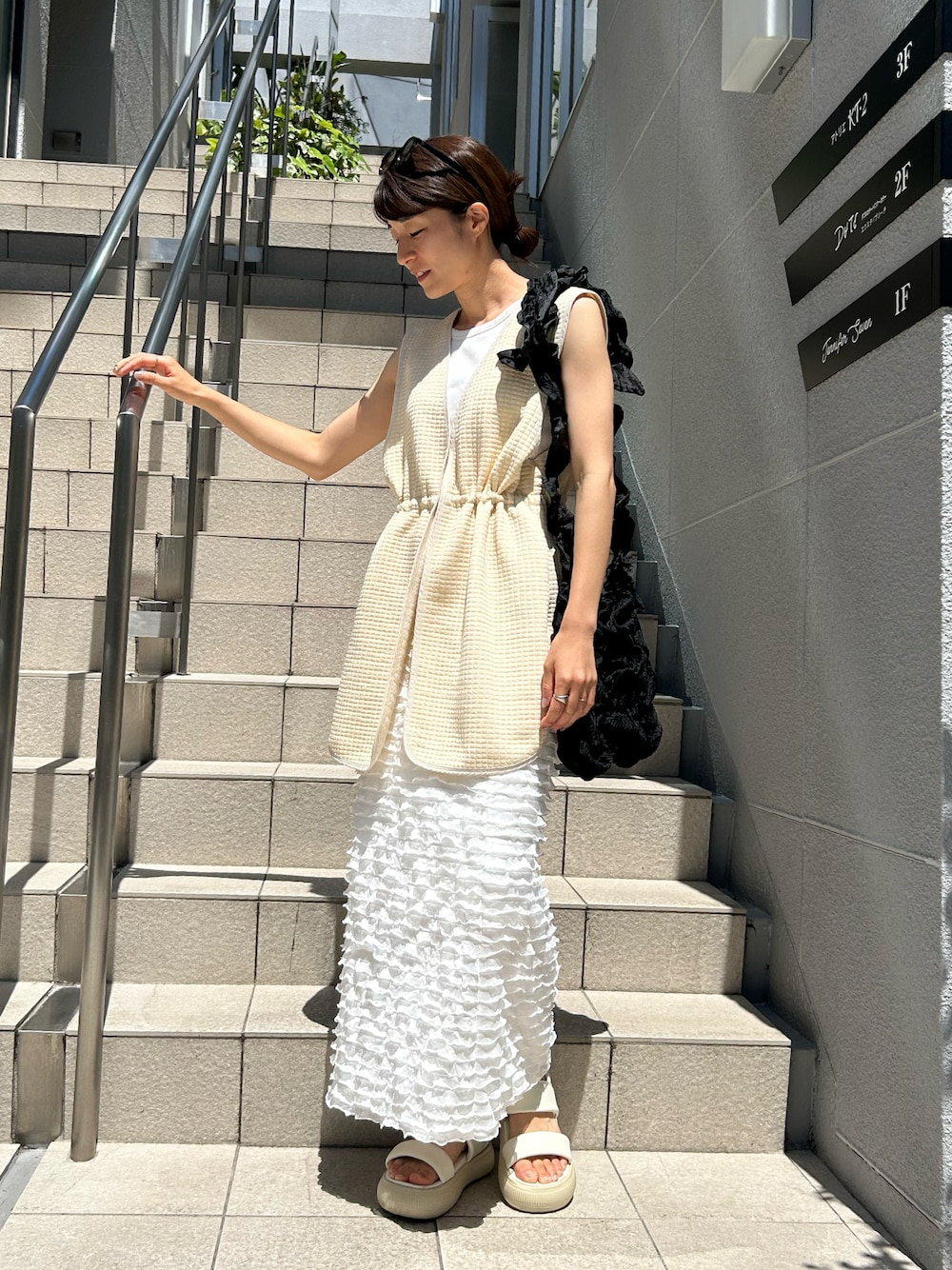 WEB限定】フリルティアードナロースカートを使った人気