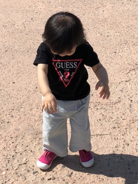 「Guess（ゲス）のアイテム（トップス）」を使った、kikumkさん（キッズ・80cm）の夏コーディネート