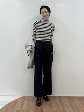「INDIVI（インディヴィ）の【洗える／毛玉になりにくい】エクストラファインウール リブタートルニット（ニット/セーター、ベージュ系）」を使った、kanaeさん（レディース・166cm）の冬コーディネート
