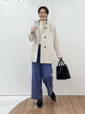 「INDIVI（インディヴィ）の【日本製／ミドル丈】スタンドカラーミドルコート（その他アウター、ベージュ系）」を使った、kanaeさん（レディース・166cm）の冬コーディネート