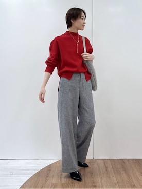 「INDIVI（インディヴィ）の【冬ニット人気NO．1！／カシミヤ混】ミドルゲージハイネックニット（ニット/セーター、レッド系）」を使った、kanaeさん（レディース・166cm）の冬コーディネート