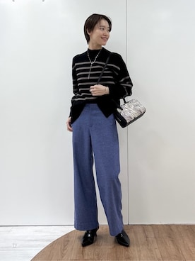 「INDIVI（インディヴィ）の【冬ニット人気NO．1！／カシミヤ混】ミドルゲージハイネックニット（ニット/セーター、ブラック系）」を使った、kanaeさん（レディース・166cm）の冬コーディネート