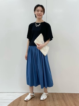「フレアスリーブ」｜「アイテム（財布/小物）」を使った、kanaeさん（レディース・166cm）の秋コーディネート