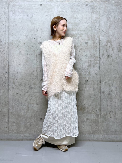 ラメシャギーベスト 284592（ニット/セーター）｜LOWRYS FARM