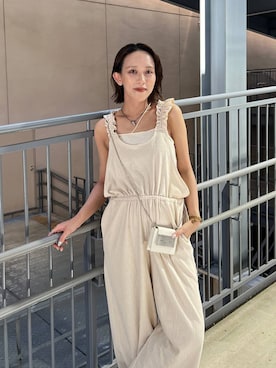「アイテム（オールインワン・サロペット、ホワイト系）」を使った、Uiさん（レディース・158cm）の夏コーディネート