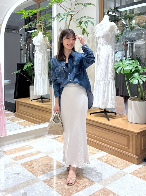 今期完売⭐︎シアーデニム金釦2wayシャツ La boutique BonBon｜【3シーズン着れる】シアーデニム金釦2WAY