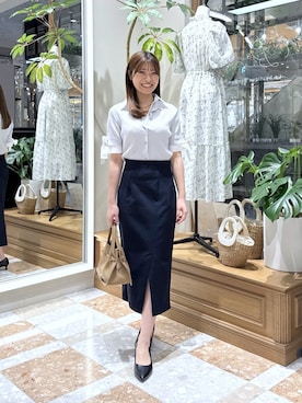 「La boutique BonBon（ラブティックボンボン）の【接触冷感・UVカット・最強愛され】クールタッチUVシャツドッキングニット（ニット/セーター、グレー系）」を使った、mamiさん（レディース・161cm）の春コーディネート