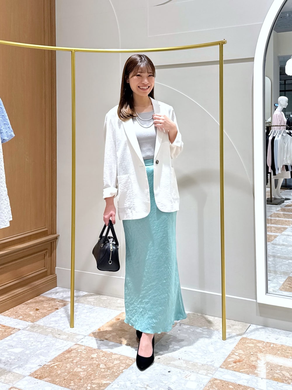La boutique BonBon（ラブティックボンボン）の「きらきらサテンロング 