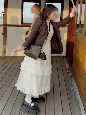 「アイテム（ローファー）」を使った、miさん（レディース・157cm）の秋コーディネート