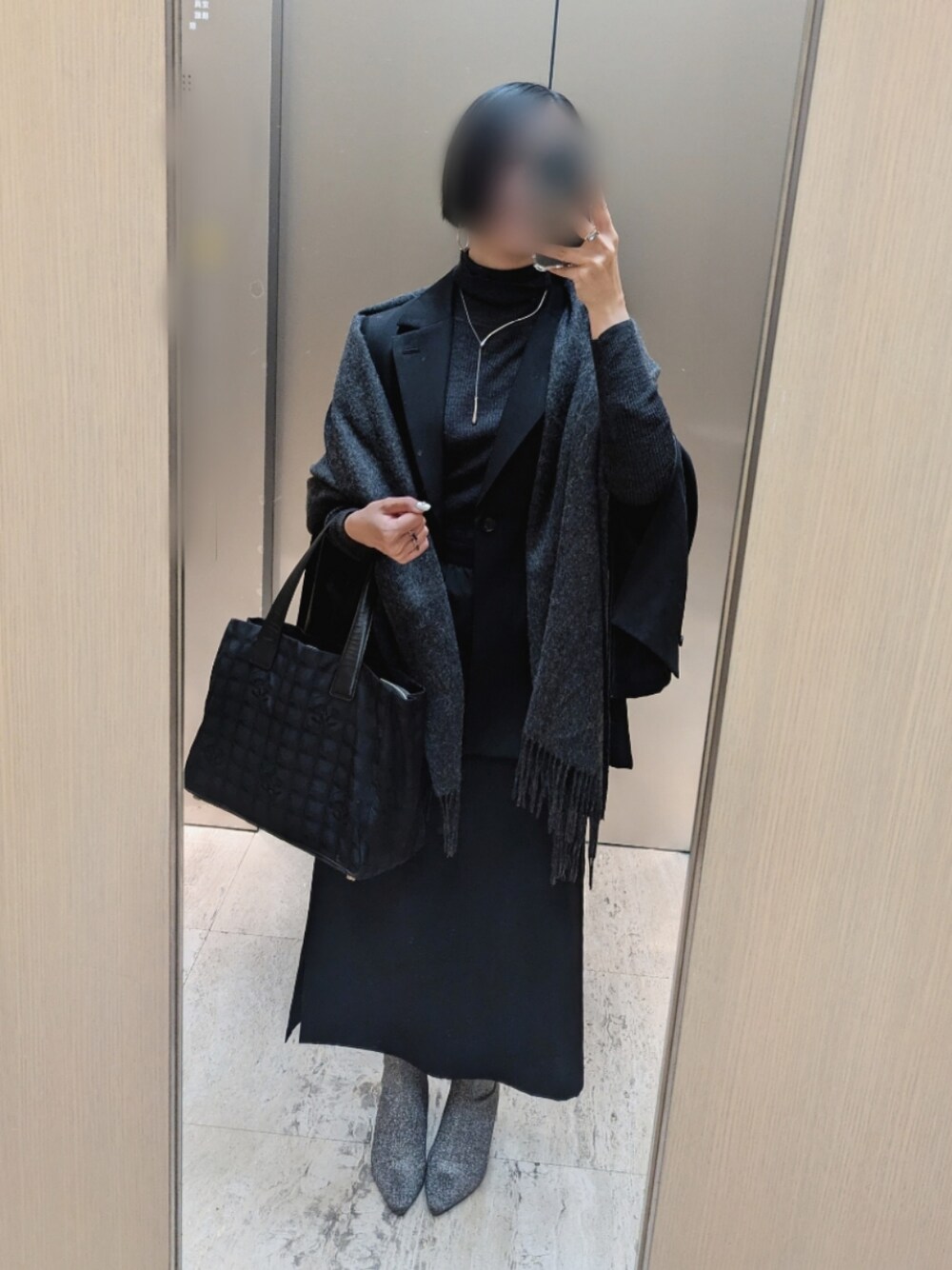 CHANELのトートバッグを使ったコーディネート - WEAR