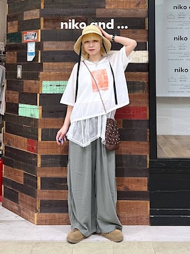 「niko and...（ニコアンド）の《抗菌防臭》ラフィアキャペリンハット（ハット、ベージュ系）」を使った、ちーちさん（レディース・165cm）の春コーディネート