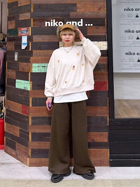 「niko and...（ニコアンド）のＷウエストニットイージーパンツ（その他パンツ、ブラウン系）」を使った、ちーちさん（レディース・165cm）の秋コーディネート