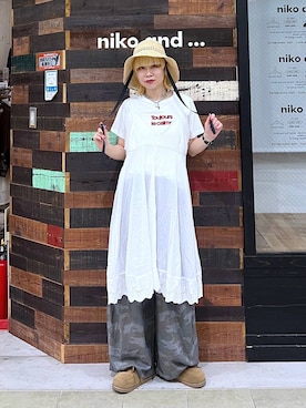 「niko and...（ニコアンド）の《抗菌防臭》ラフィアキャペリンハット（ハット、ベージュ系）」を使った、ちーちさん（レディース・165cm）の夏コーディネート