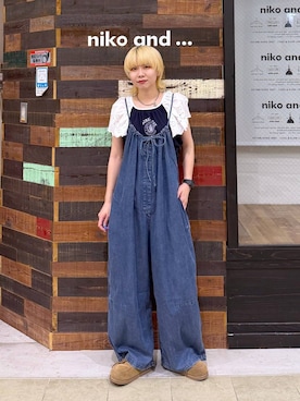 「niko and...（ニコアンド）のコットンレーススリーブロゴＴシャツ（Tシャツ/カットソー、ブルー系）」を使った、ちーちさん（レディース・165cm）の夏コーディネート