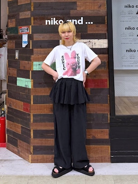「niko and...（ニコアンド）のWベルトサンダル（サンダル、ブラック系）」を使った、ちーちさん（レディース・165cm）の夏コーディネート