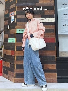 「アイテム（その他トップス）」を使った、ちーちさん（レディース・165cm・20代）の春コーディネート