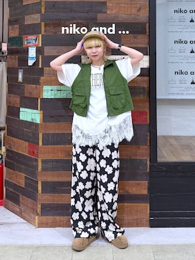 「niko and...（ニコアンド）の《抗菌消臭》スライドモカシンシューズ（モカシン/デッキシューズ、イエロー系）」を使った、ちーちさん（レディース・165cm）の夏コーディネート