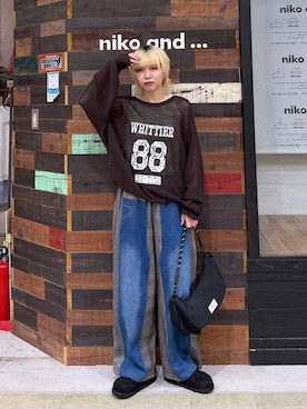 「アイテム（タンクトップ、ベージュ系）」を使った、ちーちさん（レディース・165cm）の秋コーディネート