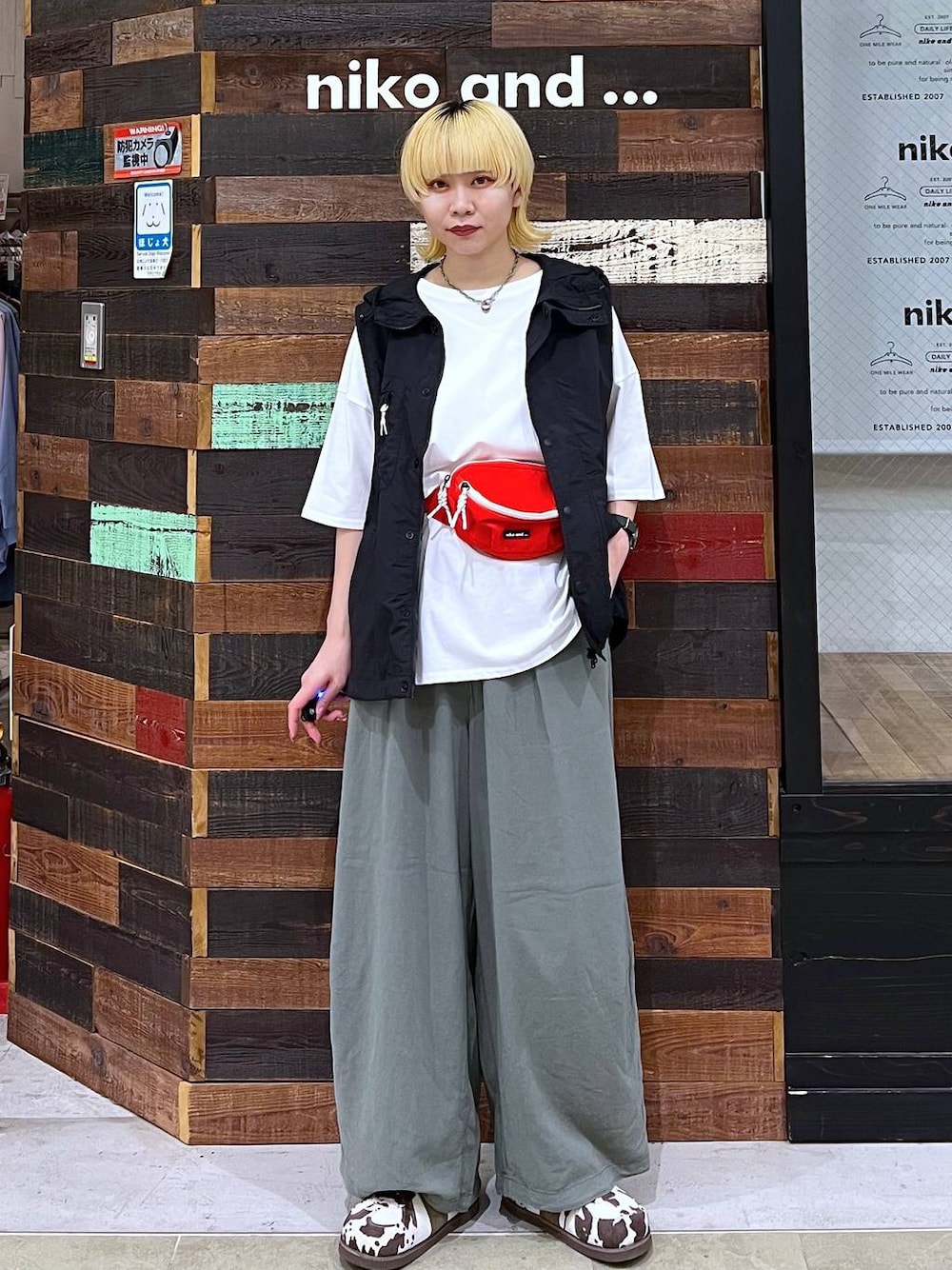 ナイロンBOYSフードベストを使った人気ファッションコーディネート - WEAR