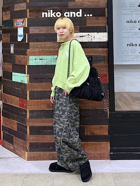 「niko and...（ニコアンド）の《抗菌消臭》スライドモカシンシューズ（モカシン/デッキシューズ、ブラック系）」を使った、ちーちさん（レディース・165cm）の春コーディネート