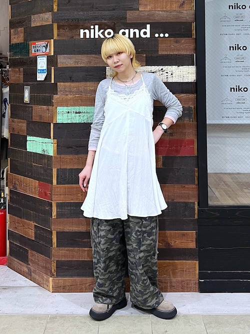 niko and…ニコアンド＊バテンレースフレアキャミワンピース★オフホワイト★ バテンレースフレアキャミワンピース（ワンピース）｜niko and