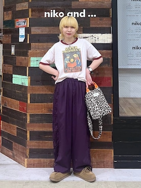 「niko and...（ニコアンド）の《500mlボトル収納可能》2WAYテープトートバッグM（トートバッグ、その他）」を使った、ちーちさん（レディース・165cm）の春コーディネート