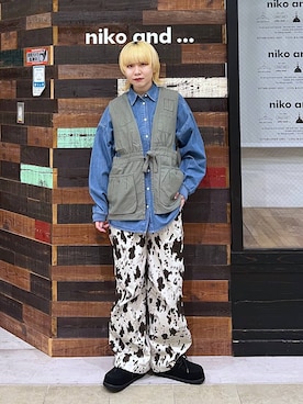 「niko and...（ニコアンド）のBOYSフィールドベスト（ベスト、グリーン系）」を使った、ちーちさん（レディース・165cm）の春コーディネート