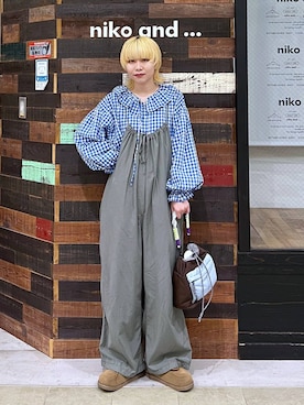 「niko and...（ニコアンド）のリネンブレンドフリルブラウス（シャツ/ブラウス、ブルー系）」を使った、ちーちさん（レディース・165cm）の春コーディネート