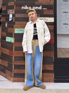 「niko and...（ニコアンド）のアイテム（シャツ/ブラウス）」を使った、ちーちさん（レディース・165cm）の秋コーディネート