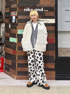 「アイテム（ブルゾン、ベージュ系）」を使った、ちーちさん（レディース・165cm）の秋コーディネート