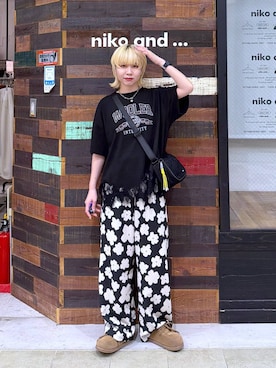 「niko and...（ニコアンド）の《抗菌消臭》スライドモカシンシューズ（モカシン/デッキシューズ、イエロー系）」を使った、ちーちさん（レディース・165cm）の夏コーディネート