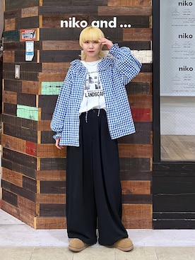 「niko and...（ニコアンド）のリネンブレンドフリルブラウス（シャツ/ブラウス、ブルー系）」を使った、ちーちさん（レディース・165cm）の春コーディネート