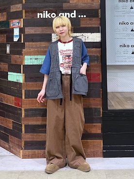 「niko and...（ニコアンド）のBOYSフィールドベスト（ベスト、グレー系）」を使った、ちーちさん（レディース・165cm）の春コーディネート