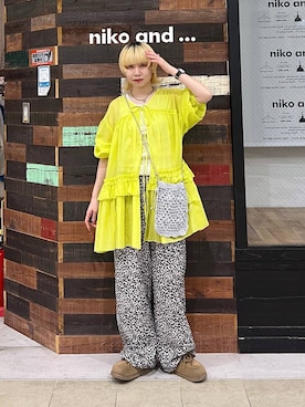 「niko and...（ニコアンド）のスーピマ2WAYタンクトップ（タンクトップ、ベージュ系）」を使った、ちーちさん（レディース・165cm）の春コーディネート